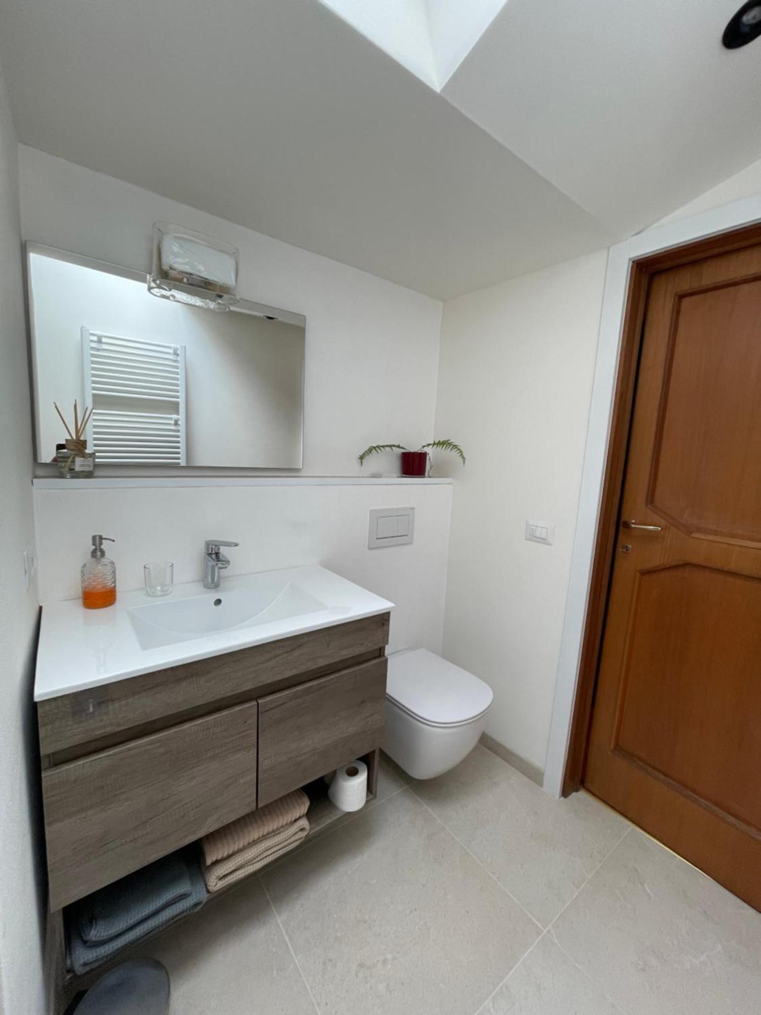 Villa D'Alba Guest House Civenna Екстер'єр фото
